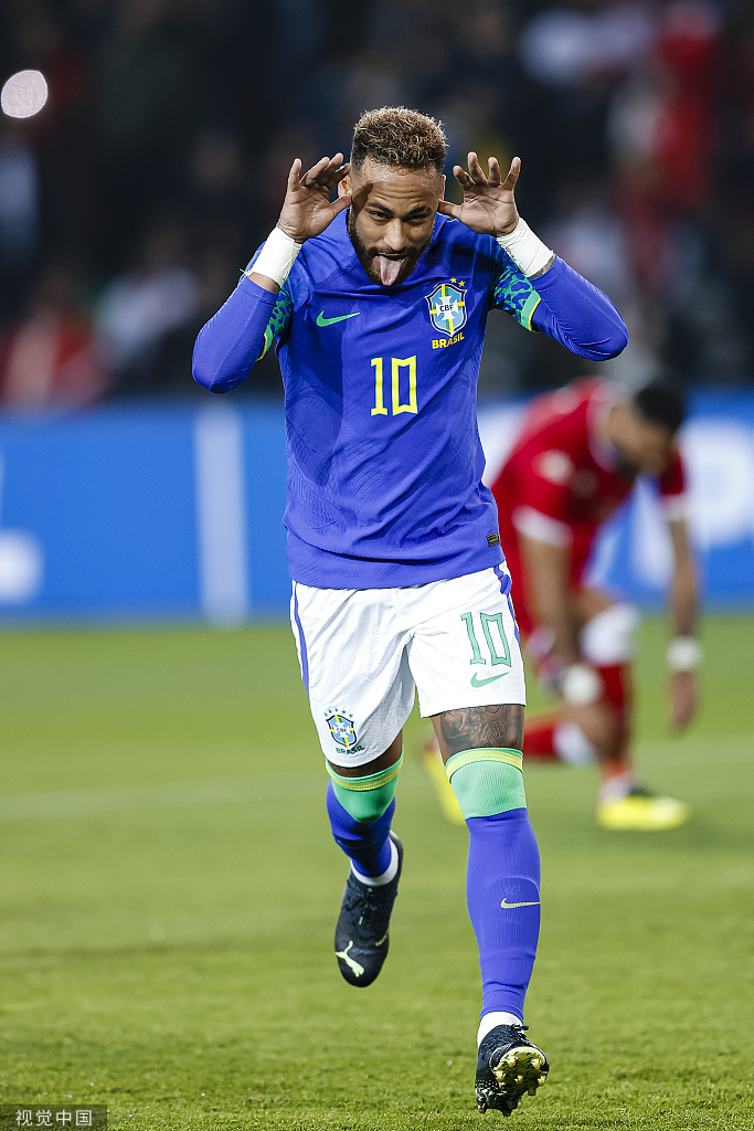 我明牌了 9个前锋!头重脚轻的巴西队 自信得过了头?