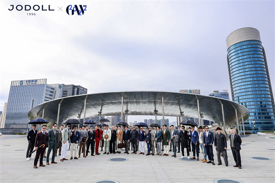日常化场景里的绅士时装秀休闲区蓝鸢梦想 - Www.slyday.coM