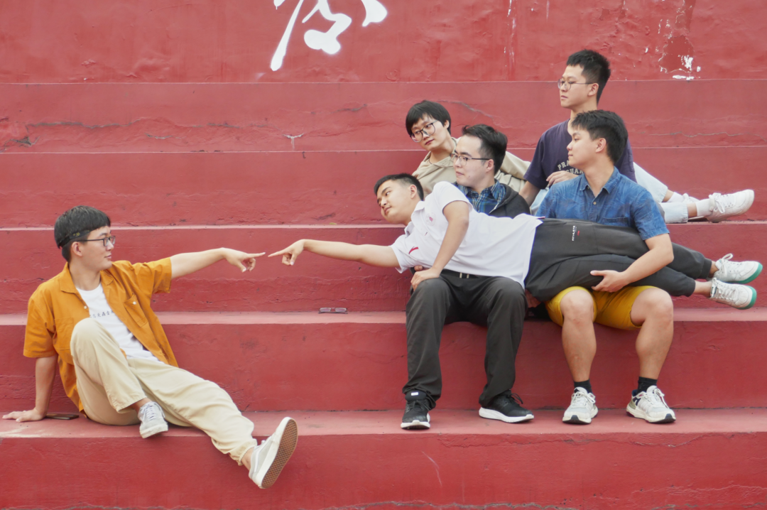 听零零后说休闲区蓝鸢梦想 - Www.slyday.coM