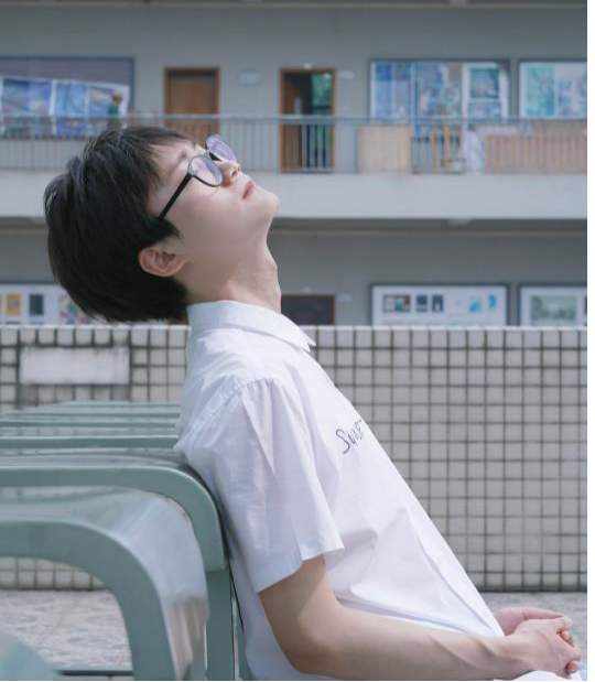 听零零后说休闲区蓝鸢梦想 - Www.slyday.coM