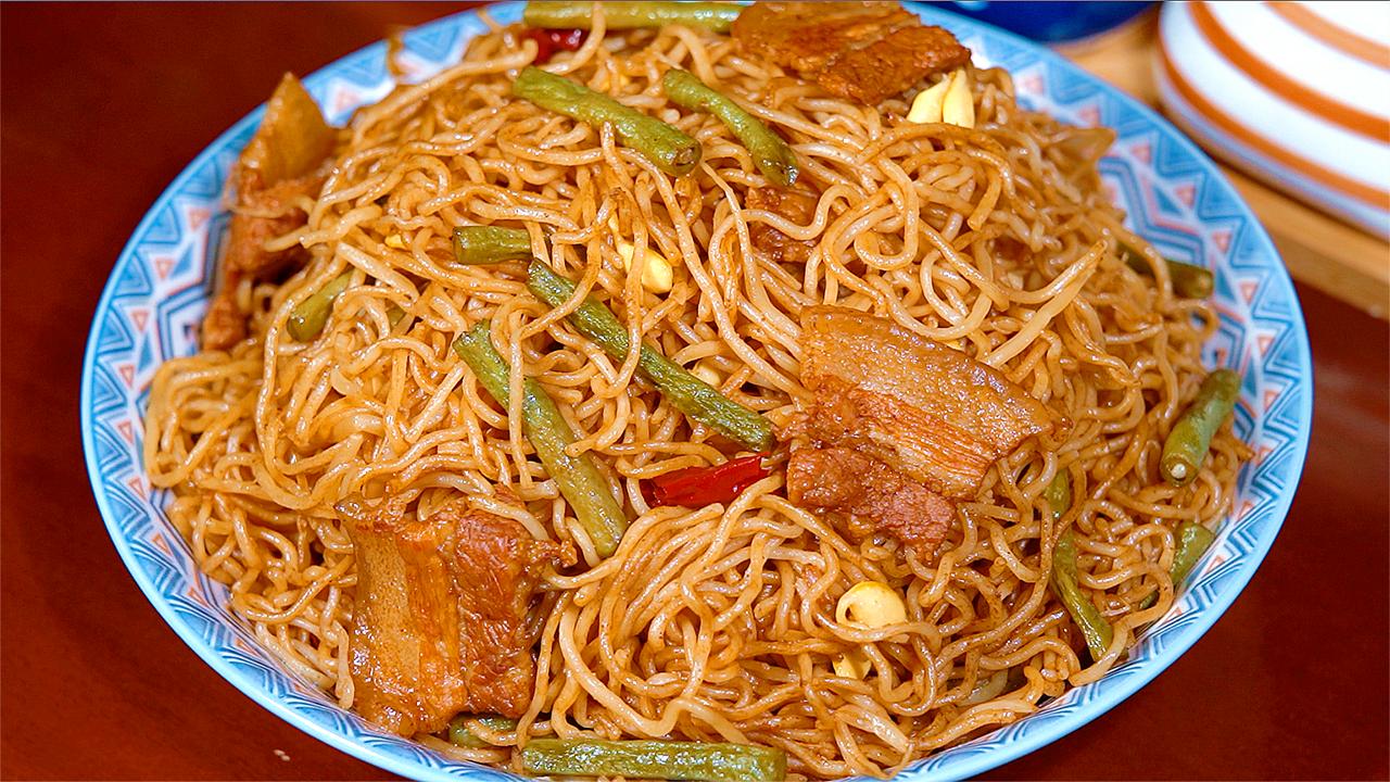 河南美食蒸卤面条教你详细做法软香入味不粘不坨真好吃