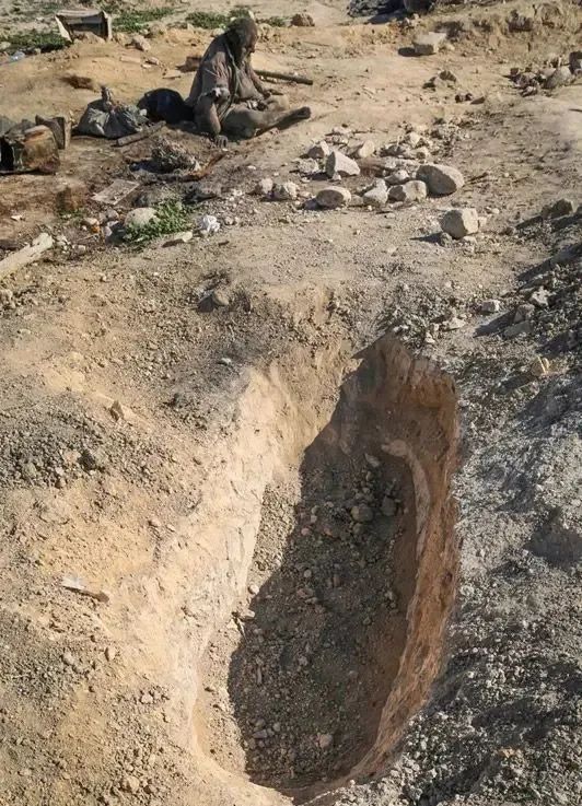 94岁“全球最脏的人”！67年来第一次洗澡，结果洗完去世，原因让人震惊...休闲区蓝鸢梦想 - Www.slyday.coM