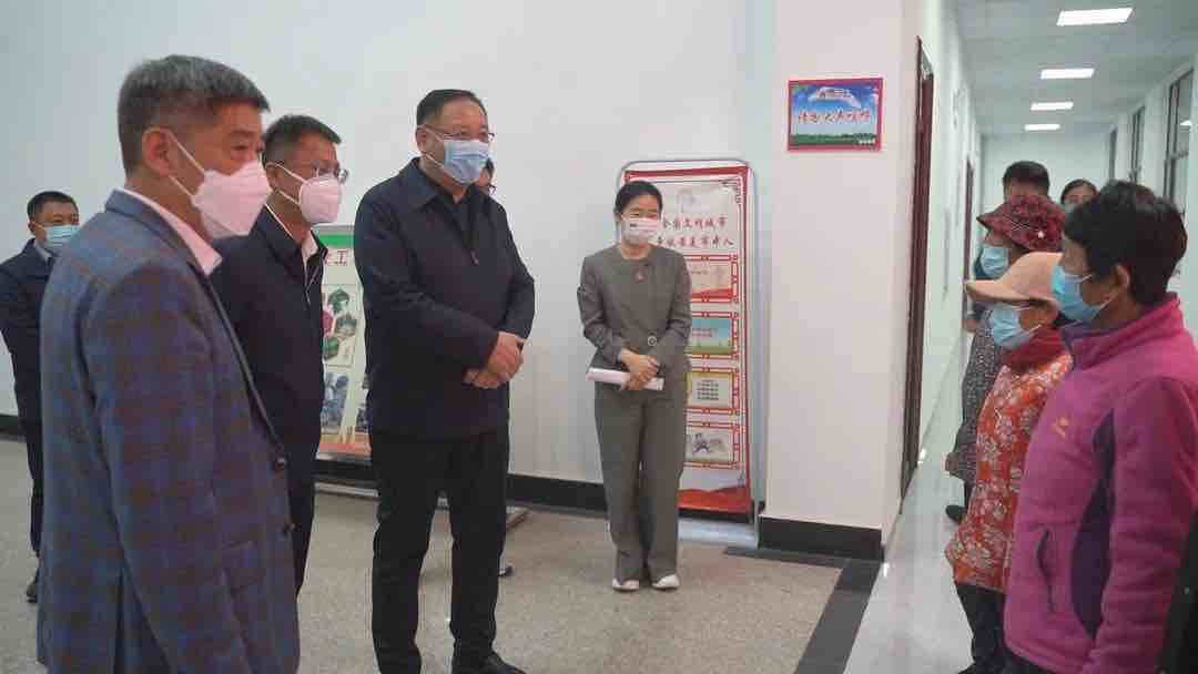 枣庄市市中区庆祝第23个记者节座谈会召开休闲区蓝鸢梦想 - Www.slyday.coM