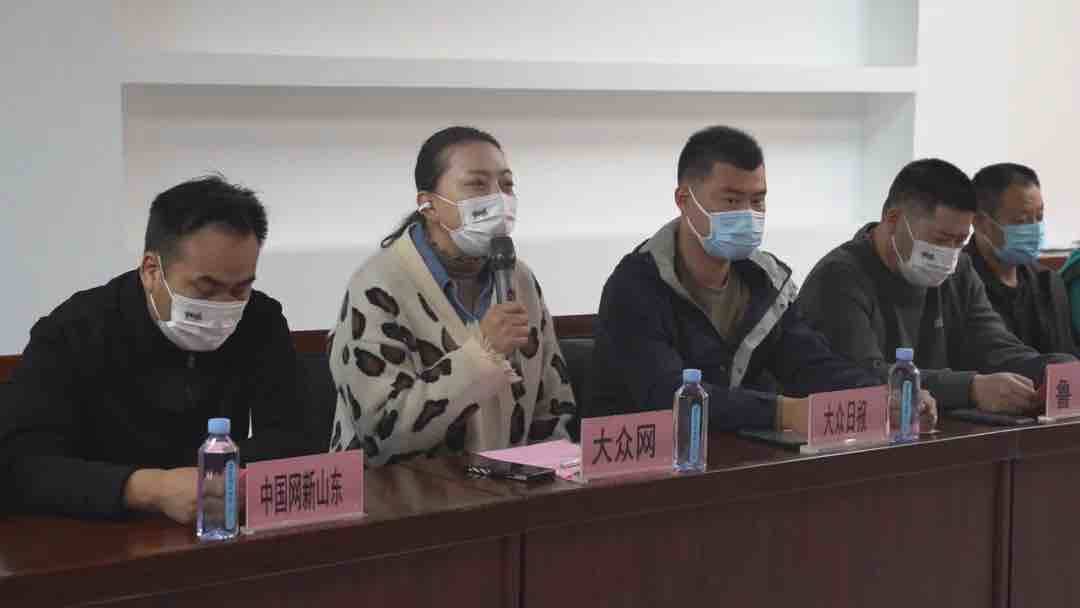 枣庄市市中区庆祝第23个记者节座谈会召开休闲区蓝鸢梦想 - Www.slyday.coM