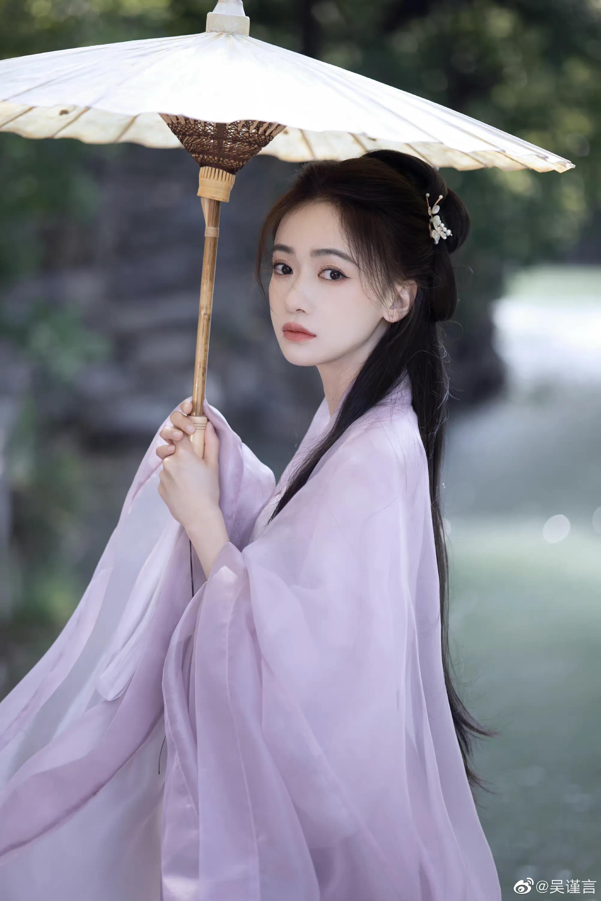 吴谨言古装紫衣唯美写真,清冷仙气,灵动自然|吴谨言|古装|仙气_新浪