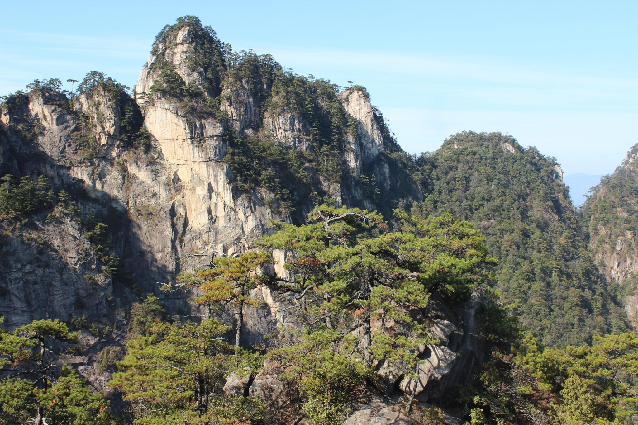 登浙西小黄山,赏大明山秋色__财经头条