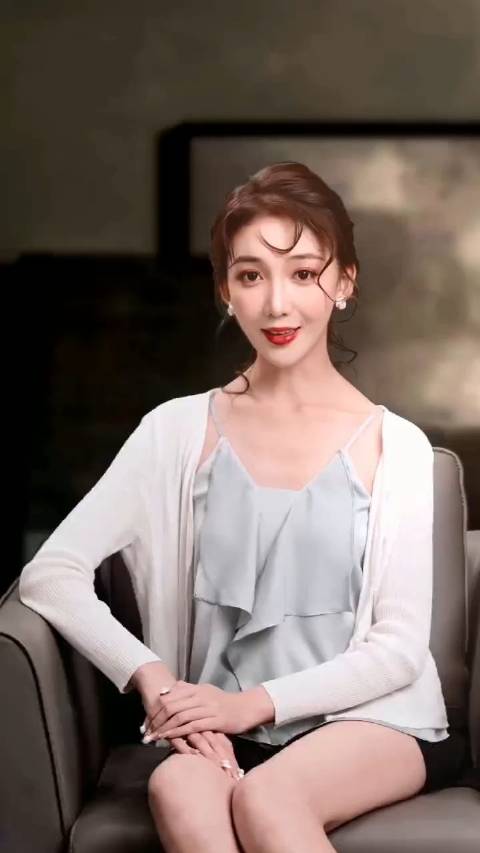 大家好我是卢诗翰……|小姐姐|女网|数字人|广告|美女_新浪新闻