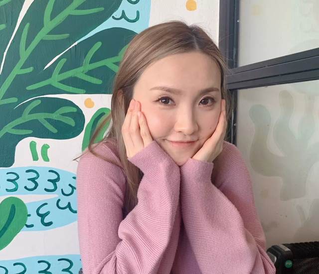 香港知名女歌手宣布与男友分手!公开恋情不到半年,被指小三上位|林颖彤|香港|女歌手_新浪新闻