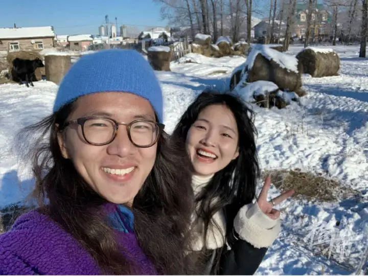 杭州90后夫妇卖掉500万房子，带三宝奔赴3000公里外的呼伦贝尔买小木屋安家！橙柿对话当事人休闲区蓝鸢梦想 - Www.slyday.coM