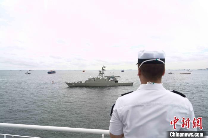 “和平方舟”号医院船抵达印尼雅加达展开访问休闲区蓝鸢梦想 - Www.slyday.coM