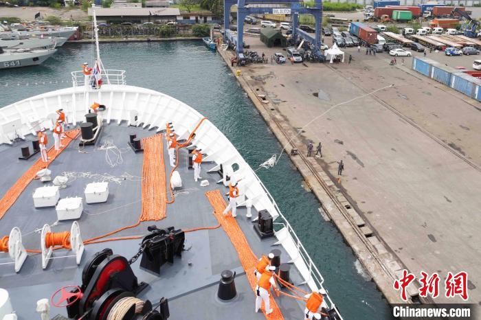 “和平方舟”号医院船抵达印尼雅加达展开访问休闲区蓝鸢梦想 - Www.slyday.coM