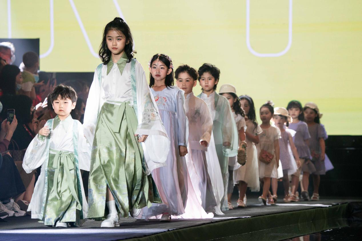 中国：国潮盛行，看ABC KIDS如何定义童装国潮新风尚？