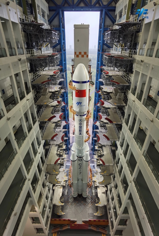 最新！天舟四号已撤离空间站组合体，天舟五号近日将择机发射休闲区蓝鸢梦想 - Www.slyday.coM