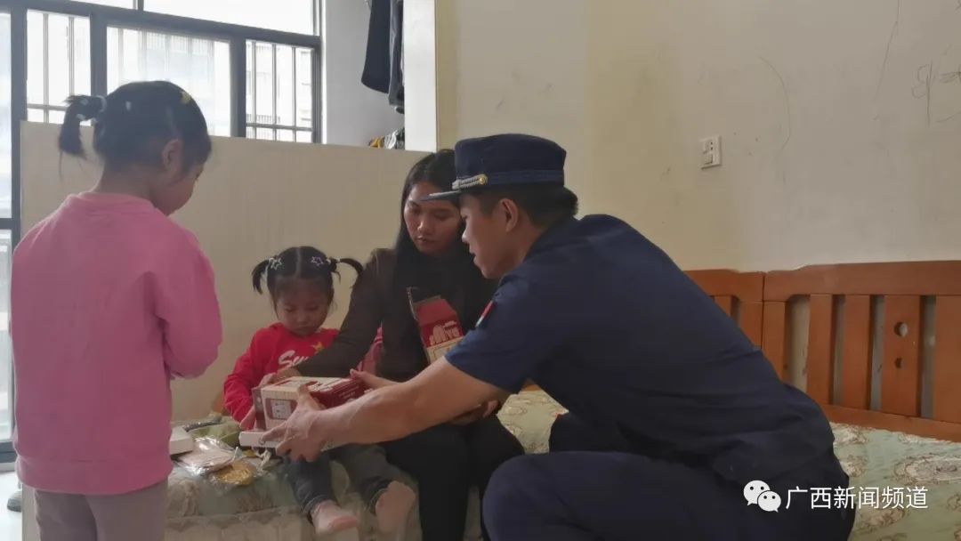 家中失火，来看南宁4岁小女孩的“教科书式”自救！休闲区蓝鸢梦想 - Www.slyday.coM