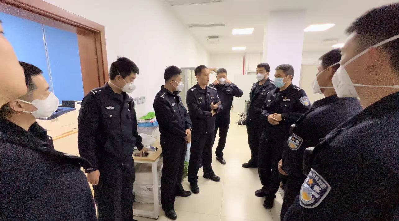 追逐竞驶、超速飙车、无证驾驶、肆意违法，9人被刑事拘留休闲区蓝鸢梦想 - Www.slyday.coM