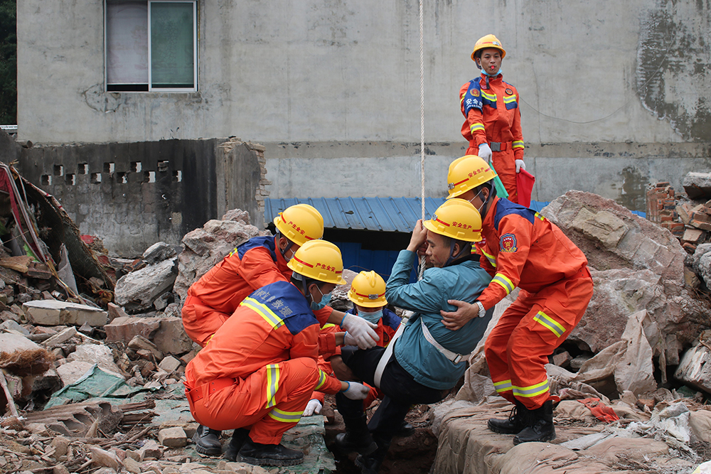 附近500米汽车救援搭电