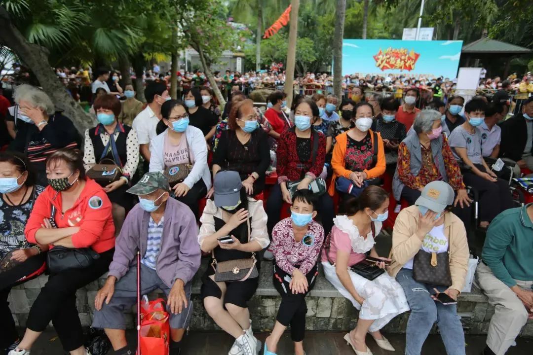 琼剧大舞台 欢唱新时代——“喜庆二十大”海南琼剧惠民展演系列活动上演休闲区蓝鸢梦想 - Www.slyday.coM