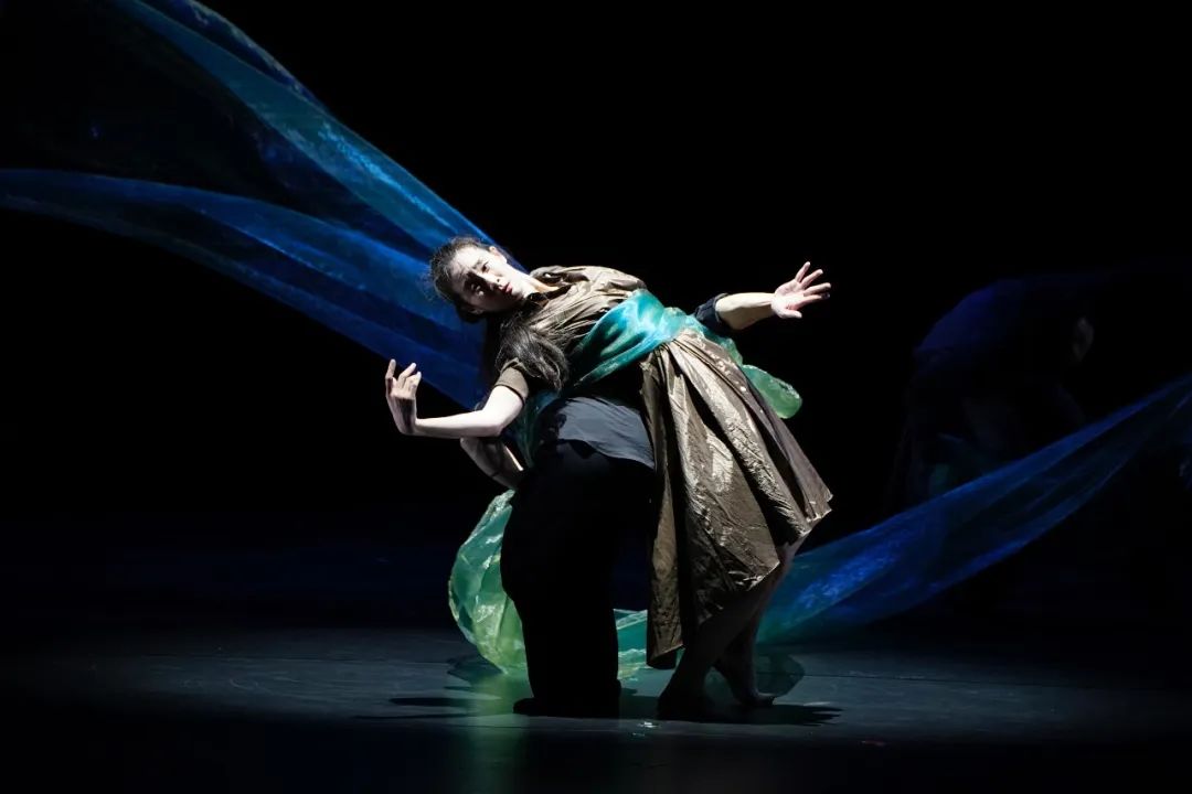 王亚彬领衔，舞剧《海上夫人》首演，将北欧的海搬到上海舞台休闲区蓝鸢梦想 - Www.slyday.coM