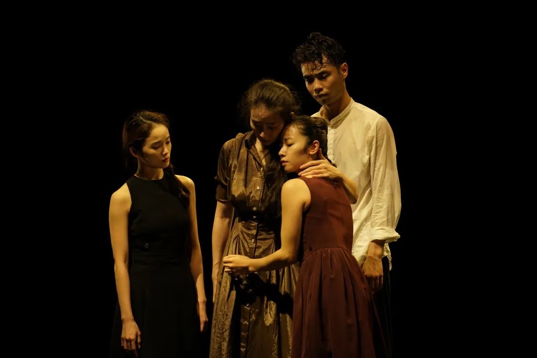 王亚彬领衔，舞剧《海上夫人》首演，将北欧的海搬到上海舞台休闲区蓝鸢梦想 - Www.slyday.coM