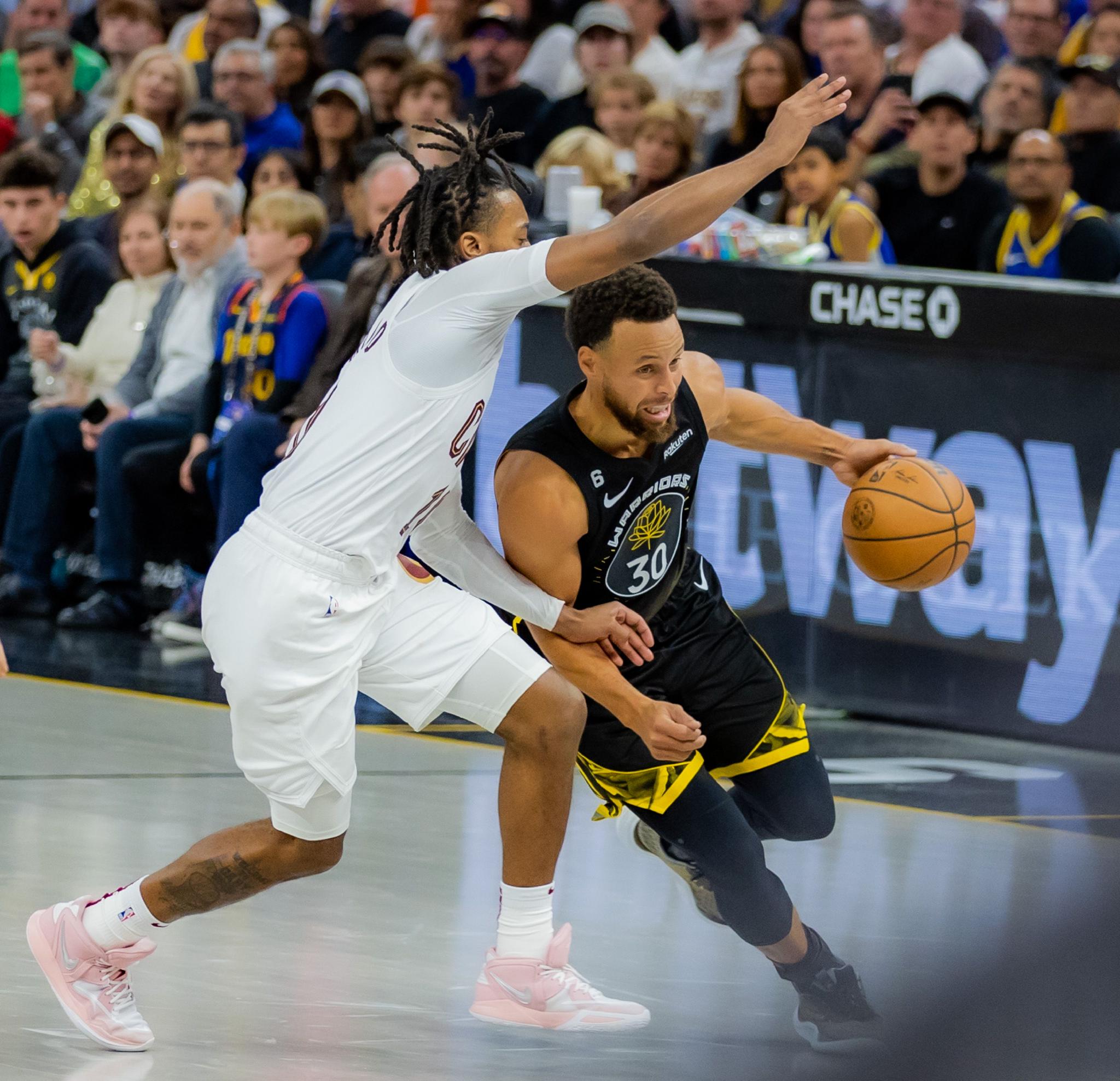 篮球——NBA常规赛：勇士胜骑士休闲区蓝鸢梦想 - Www.slyday.coM