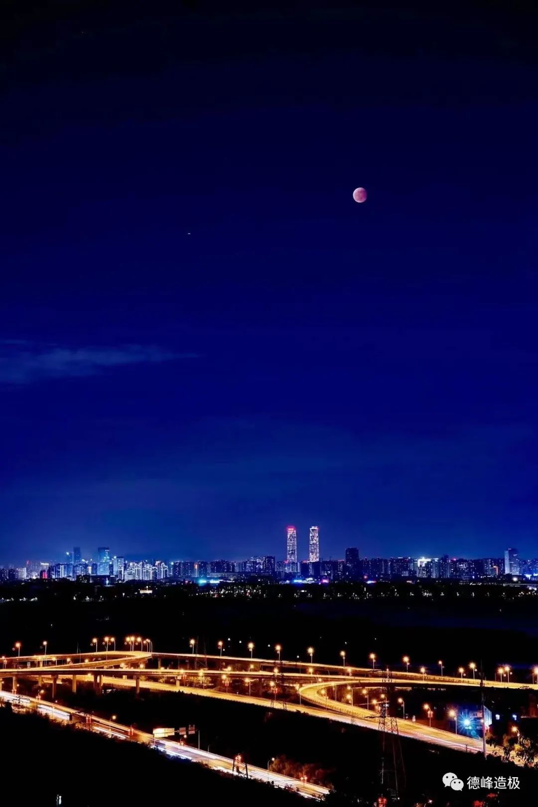 快乐，就是合得来的朋友聚一聚 ~ 91.8美图秀休闲区蓝鸢梦想 - Www.slyday.coM