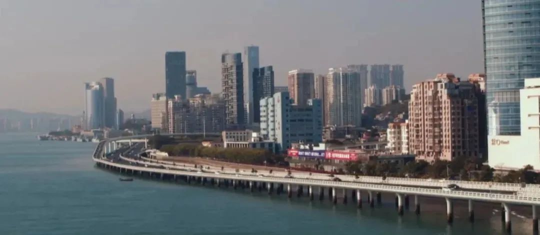 用电影的方式打开厦门，看看这座熟悉又浪漫的城市休闲区蓝鸢梦想 - Www.slyday.coM