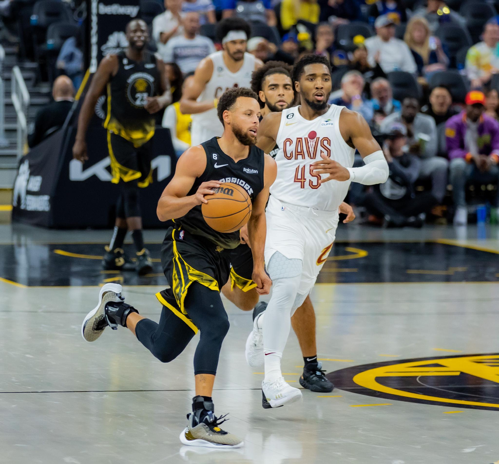 篮球——NBA常规赛：勇士胜骑士休闲区蓝鸢梦想 - Www.slyday.coM