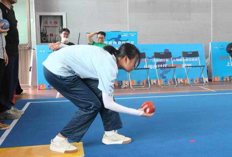什么是地掷球?上海为这项新兴运动举办了首届业余联赛__财经头条
