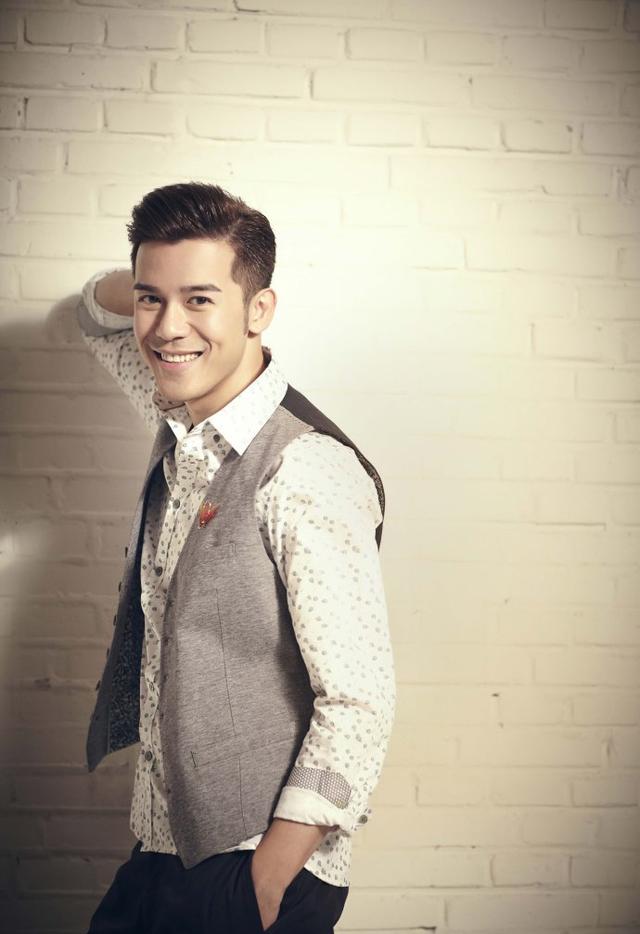 tvb上位小生大曝女友怪癖:每次放屁都好开心|沈震轩|陈欣妍|小生_新浪