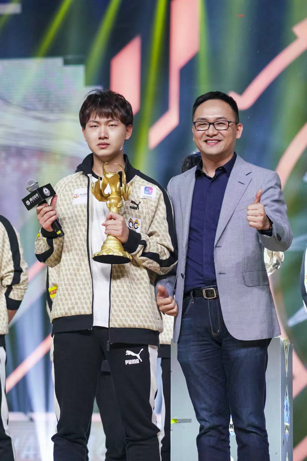 中国电竞选手彭云飞获吉尼斯世界纪录认证明年亚运会要夺金