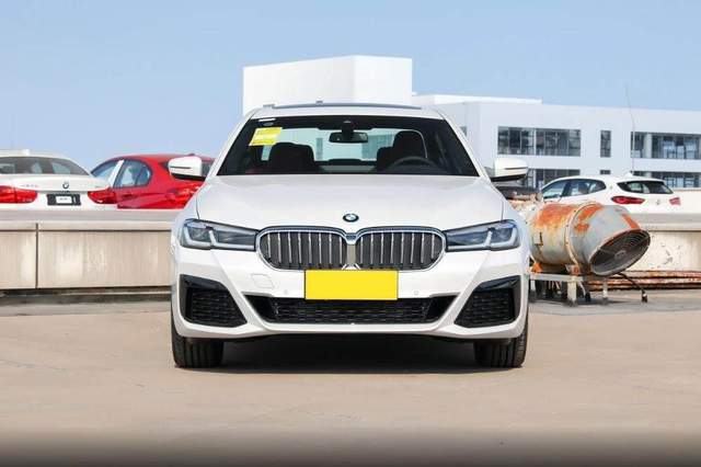 详解宝马5系,车长5106mm,43.39万起售,能否稳压奥迪a6l?-新浪汽车