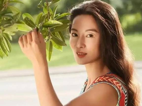 女人过了35岁,如何保持年轻抗衰老和保持紧致身材呢?|抗衰老|身材|饮食_新浪新闻