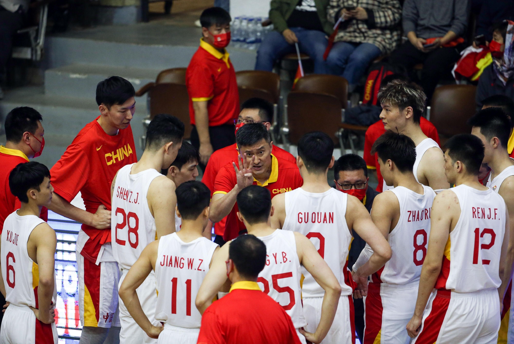 中国男篮进军巴黎奥运会将面临巨大挑战。  图/ICphoto