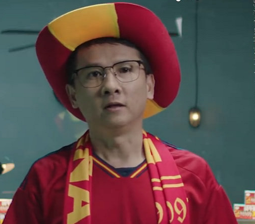 退钱哥奔赴卡塔尔看球获赞助,直言:没国足没压力|社交媒体|何胜