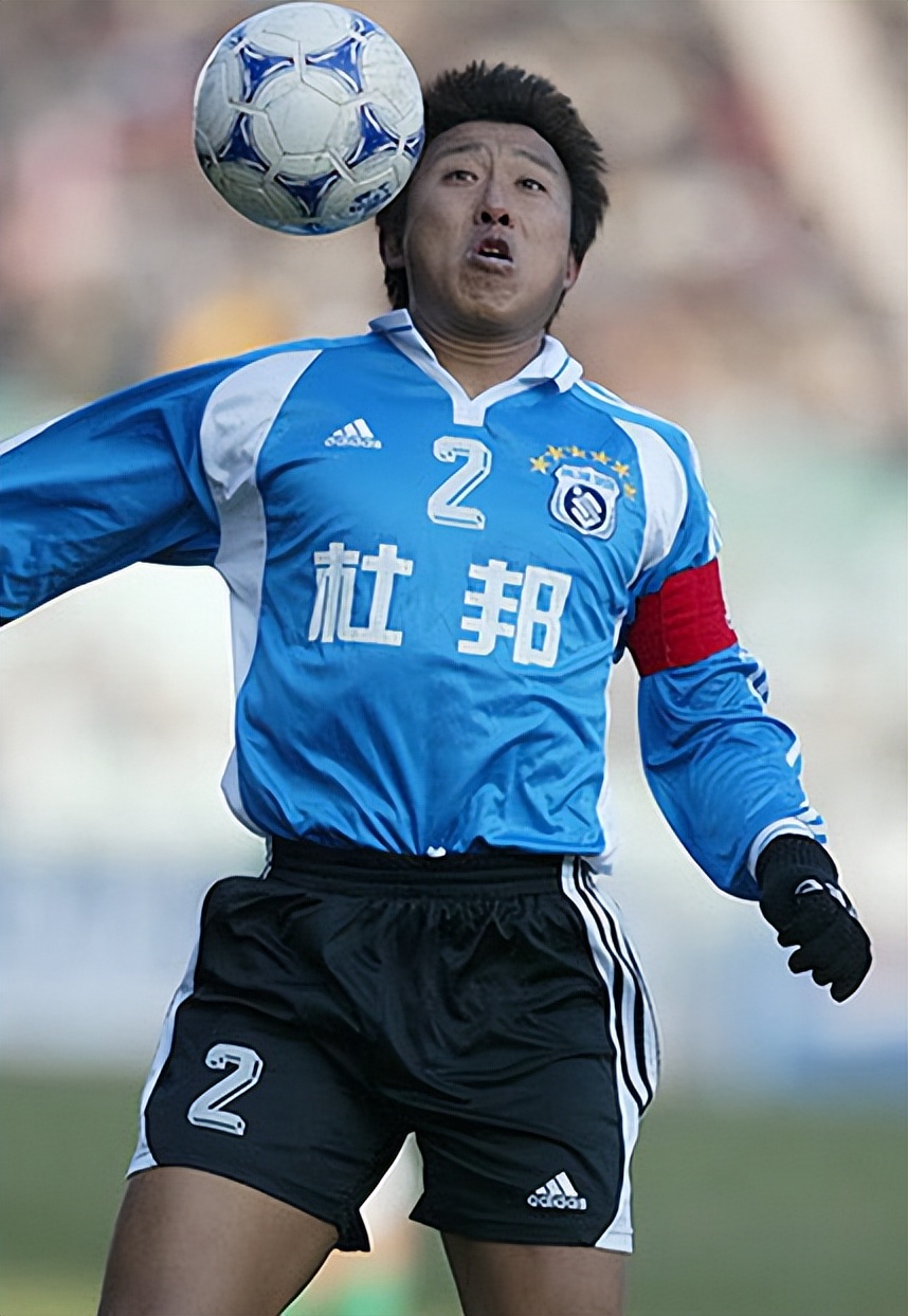 大连足球史上今天:2002年扬戈维奇破门,实德1-0陕西甲a夺冠在望