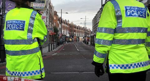 英國《泰晤士報》：英國自殺警察手機里的秘密