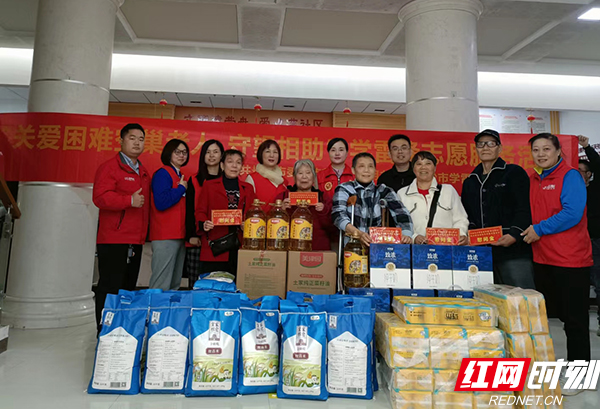 长沙开福区：关爱困难空巢老人 传递温暖力量