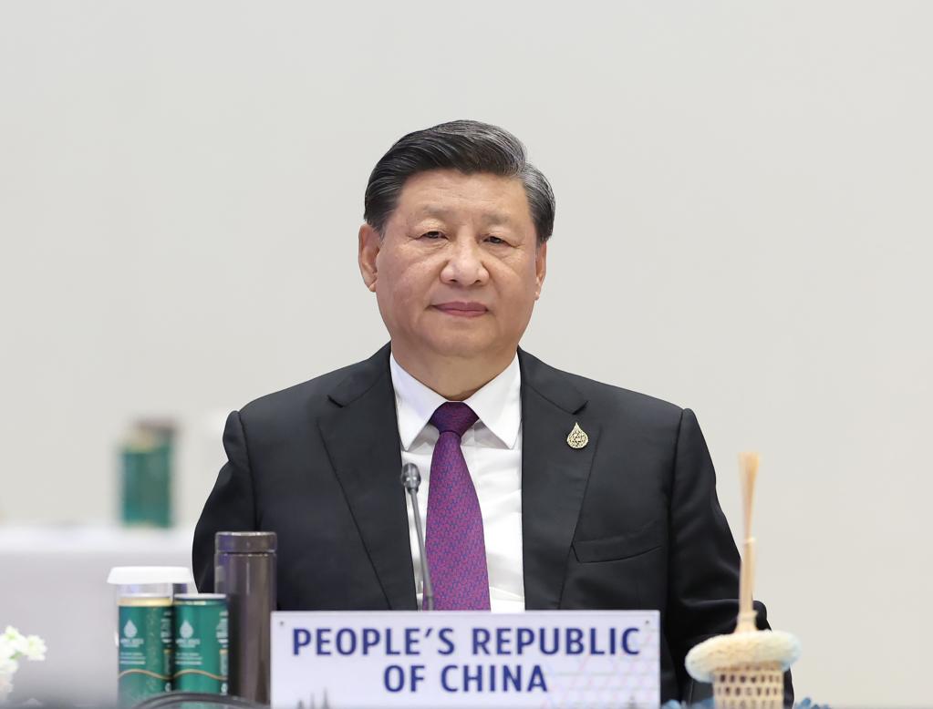 当地时间11月18日上午,亚太经合组织第二十九次领导人非正式会议在泰国曼谷国家会议中心举行。国家主席习近平出席会议并发表题为《团结合作勇担责任 构建亚太命运共同体》的重要讲话。新华社记者 鞠鹏 摄