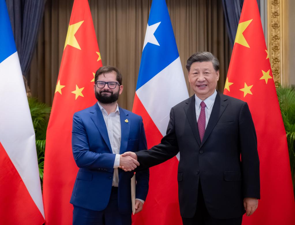 当地时间11月18日下午,国家主席习近平在泰国曼谷会见智利总统博里奇。新华社记者 翟健岚 摄
