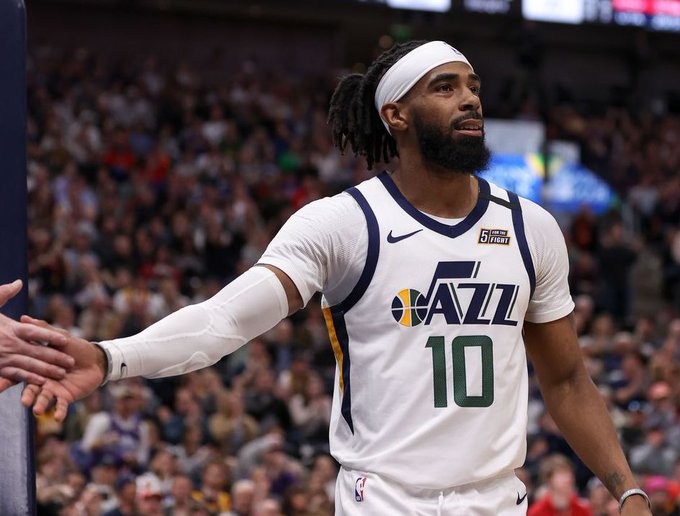 康利左膝拉伤至少缺阵两周|康利|左膝|爵士_新浪新闻