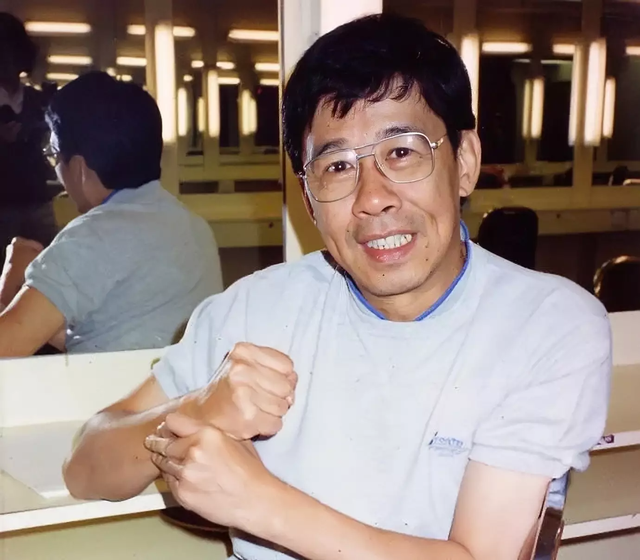 乌龙！90岁胡枫被曝求婚88岁挚友罗兰，本人亲自辟谣：没有此事