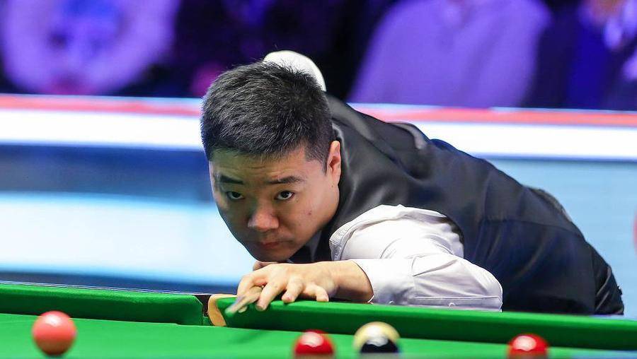 斯诺克英锦赛:丁俊晖遭马克·艾伦逆转收获亚军|斯诺克