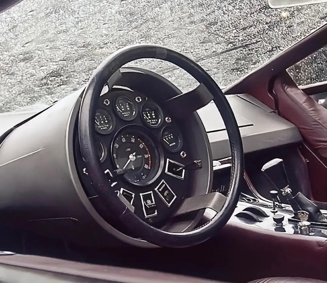 法系车方向盘让你抓狂别急还有一些奇葩设计