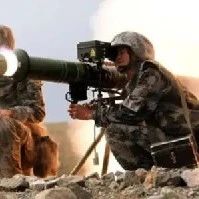 中国战士1人背3把枪,单兵版火力不足恐惧症?丨轻武专栏|武器|步枪|手枪|机枪|射手_新浪新闻