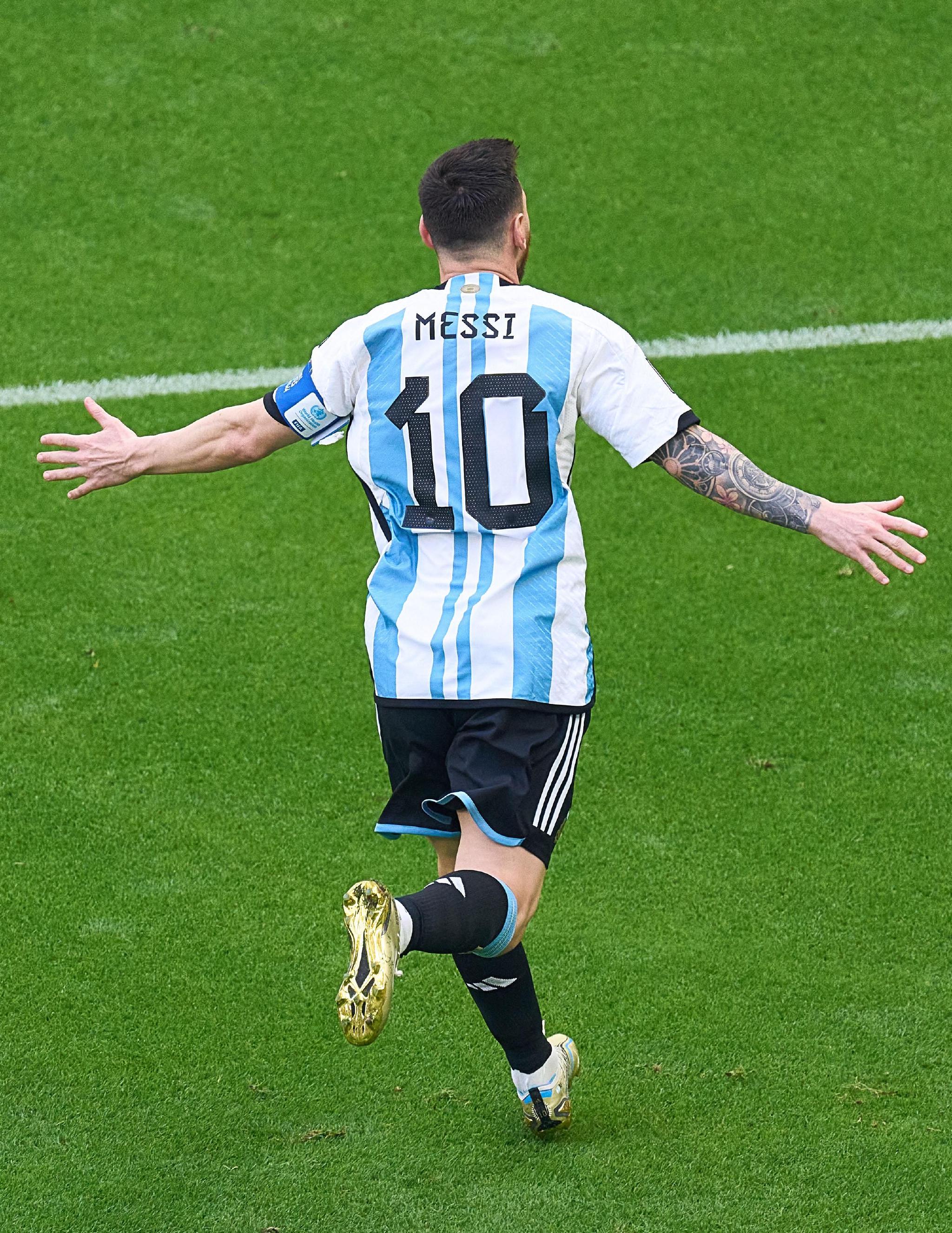 沙特2比1逆转阿根廷,梅西打进世界杯第7球