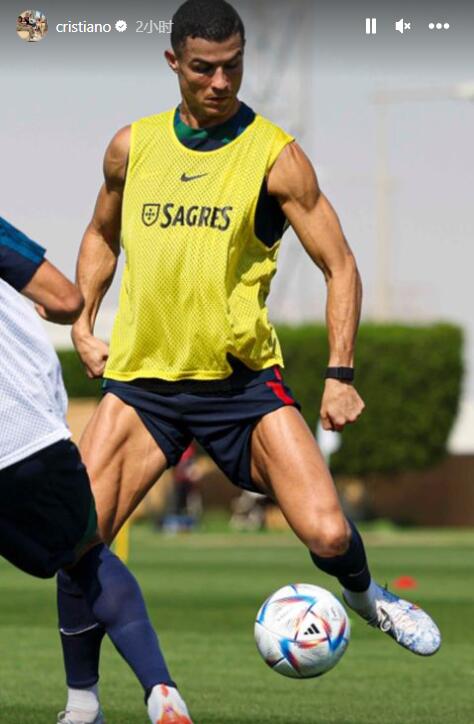 专注于世界杯,c罗开心与葡萄牙队训练,肌肉线条明显|克里斯蒂亚诺