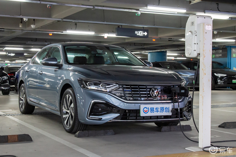 宜商宜家的好伙伴主笔评车之上汽大众帕萨特430phev