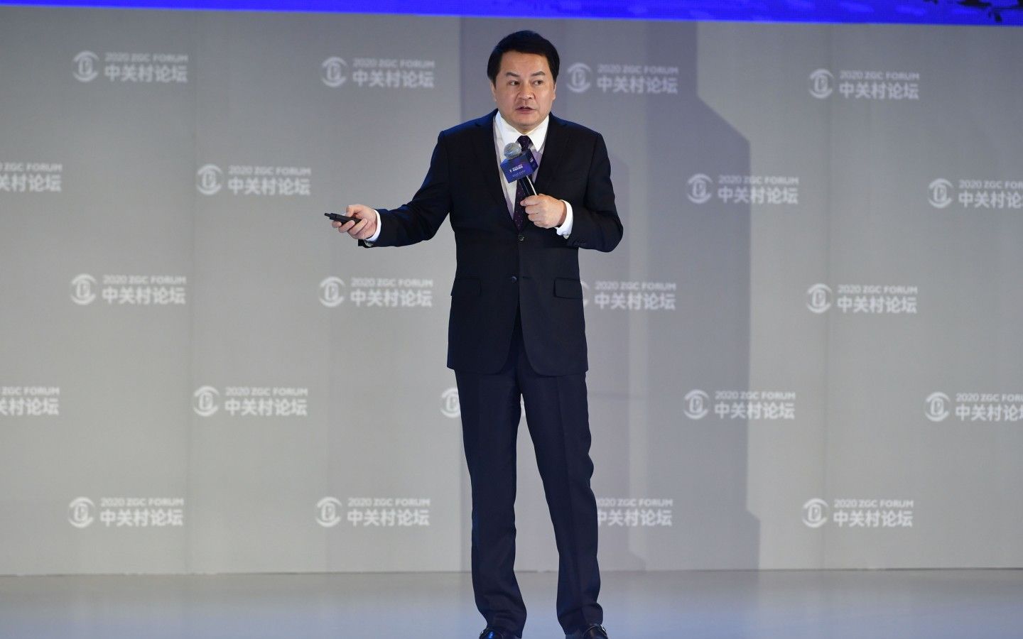 2020年中关村论坛开幕,中国科学院外籍院士谢晓亮发表演讲.吴江 摄