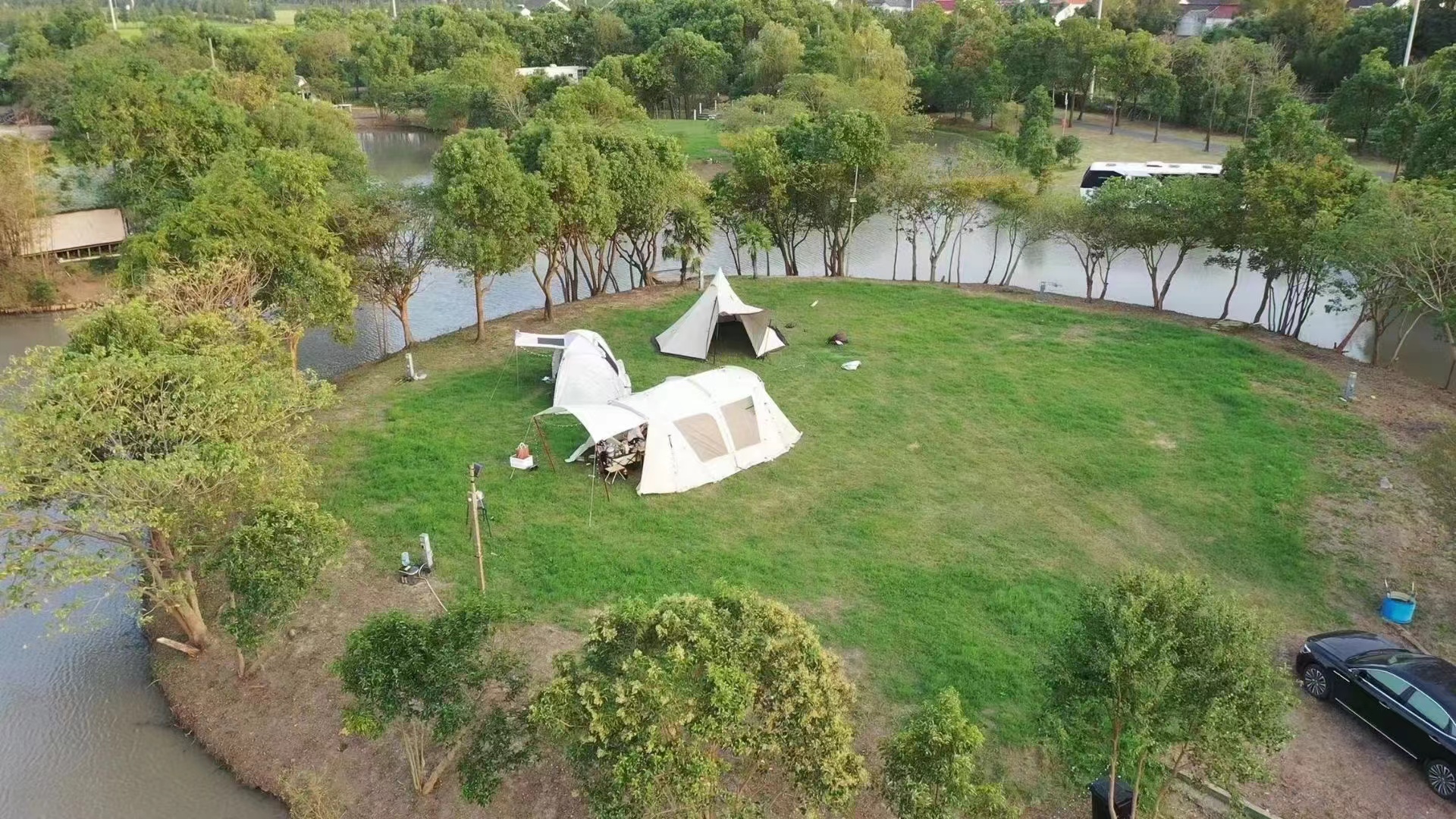 王贰狗的露营基地。