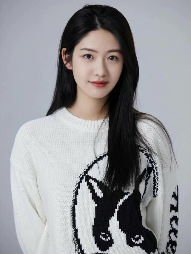 向涵之凌晨发长文,质问为何演员不能谈恋爱,却否认吴磊是前男友__财经